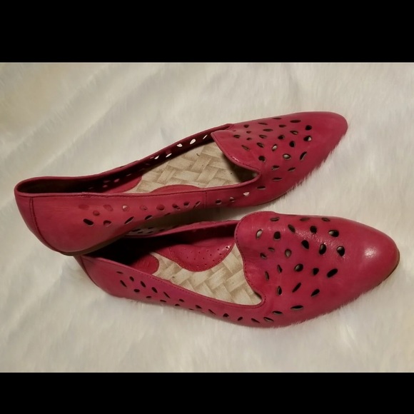 Born Shoes - Born Leather Flats size 9